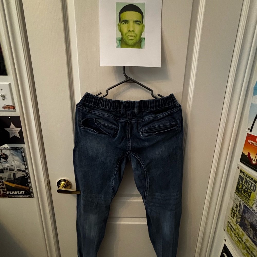 Men's Blue Jeans - Picture 2 of 2